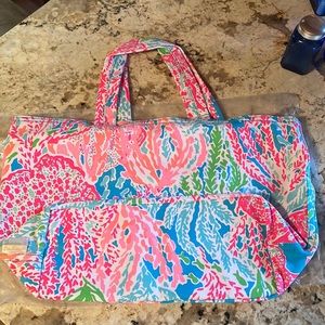 Lilly Pulitzer beach tote NWT let’s cha cha cha